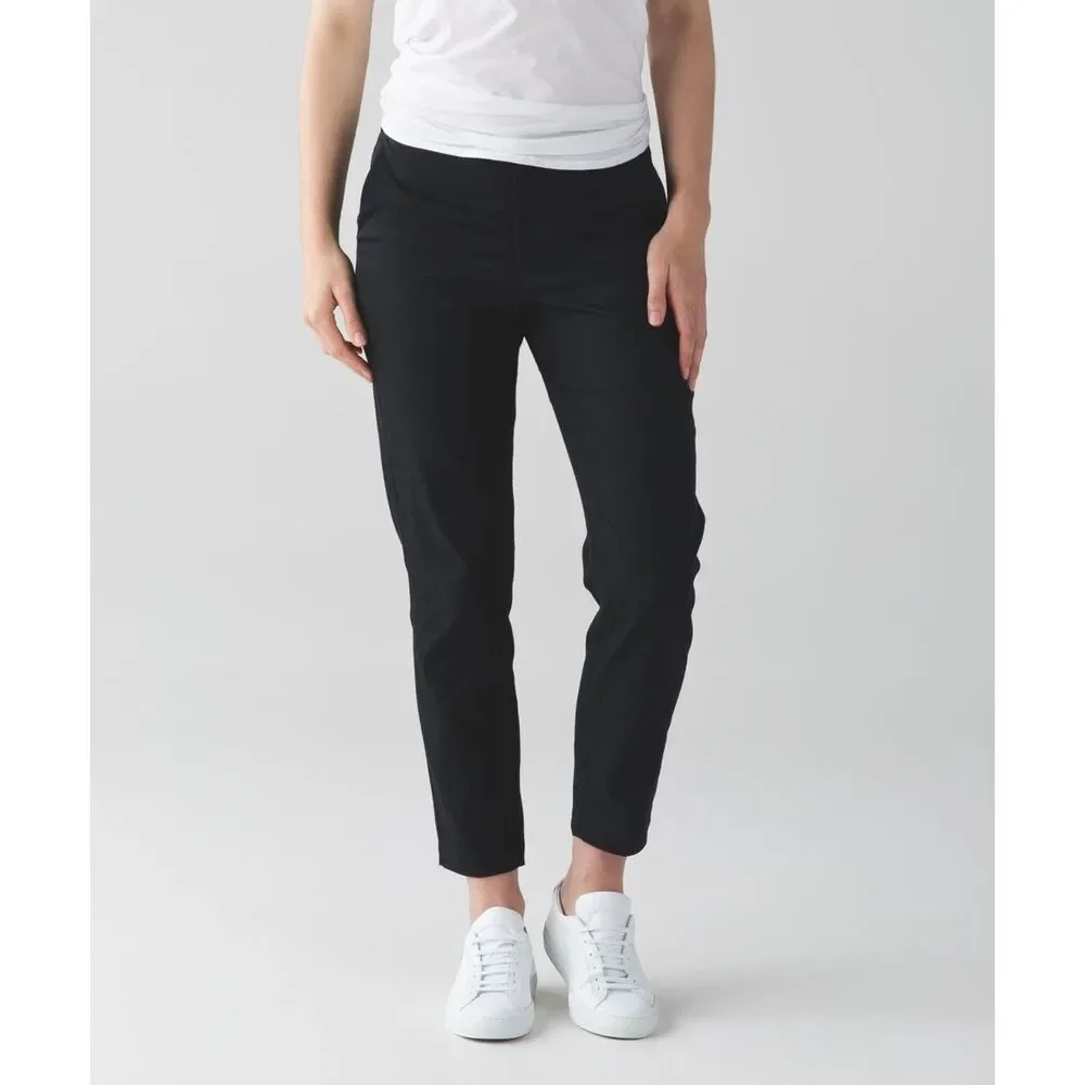 Lululemon Women's Trek Trouser in Black, Size 8 (D2)